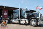   Peterbilt 389