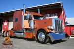   Peterbilt 389