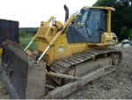   Komatsu D65 EXL-12  . .