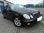 2005 Mercedes E220